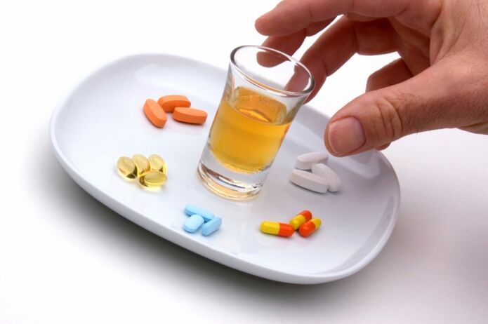 Prendre de l'alcool et des antibiotiques